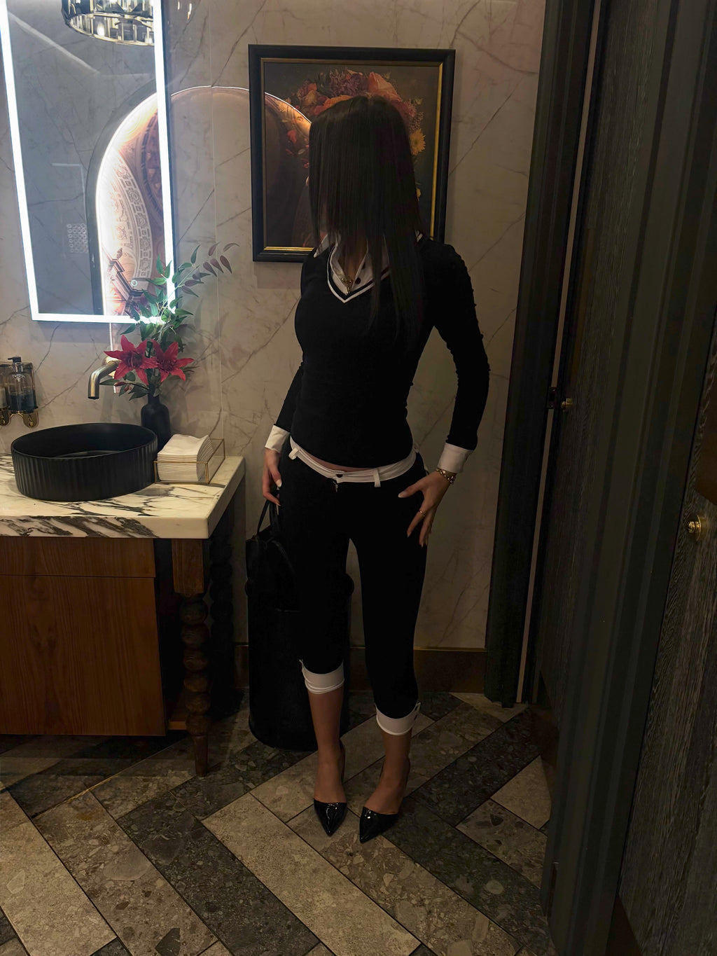 Black Orchid Solid Capri